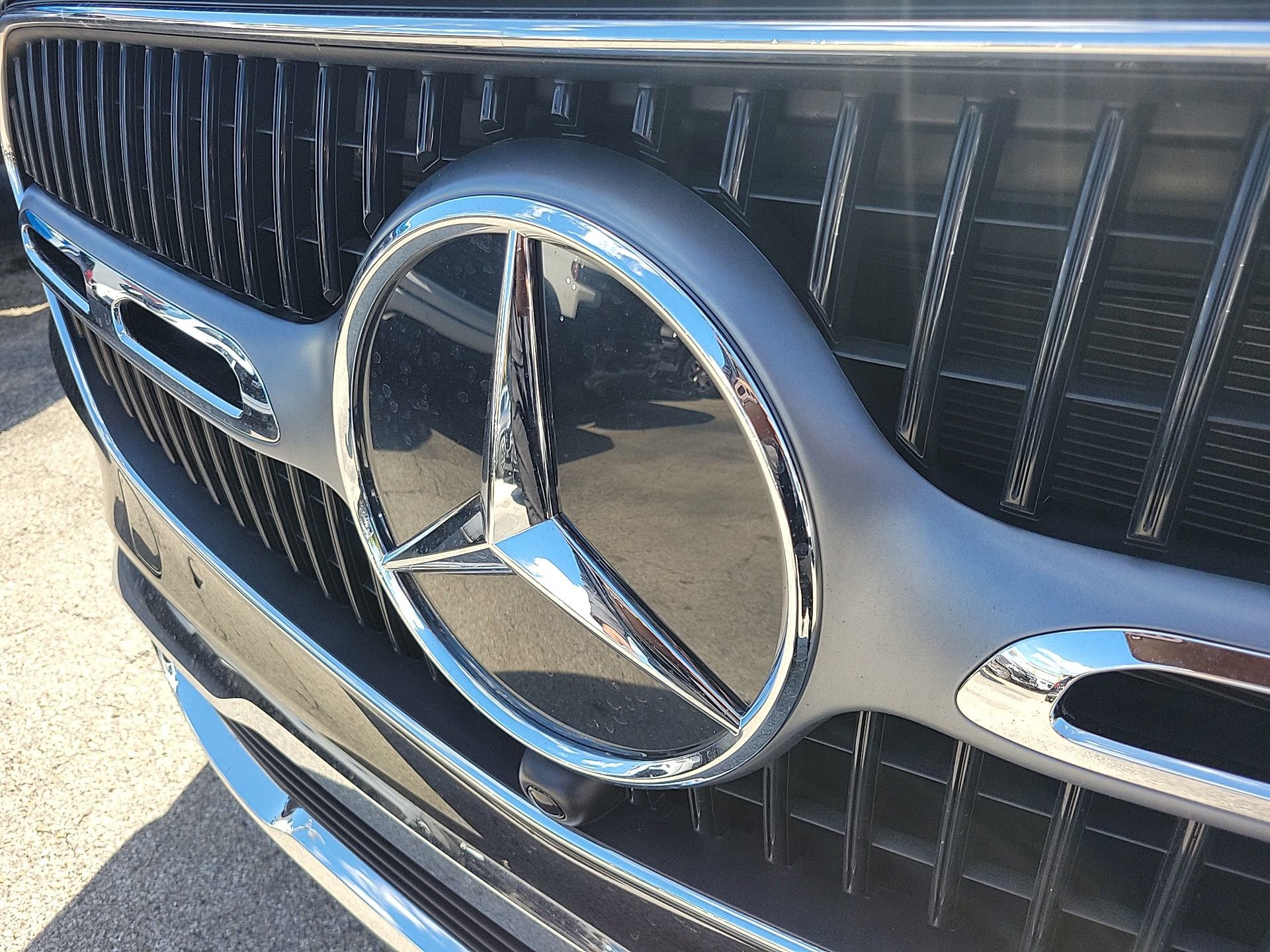 Used 2025 Mercedes-Benz GLC 300 image 9