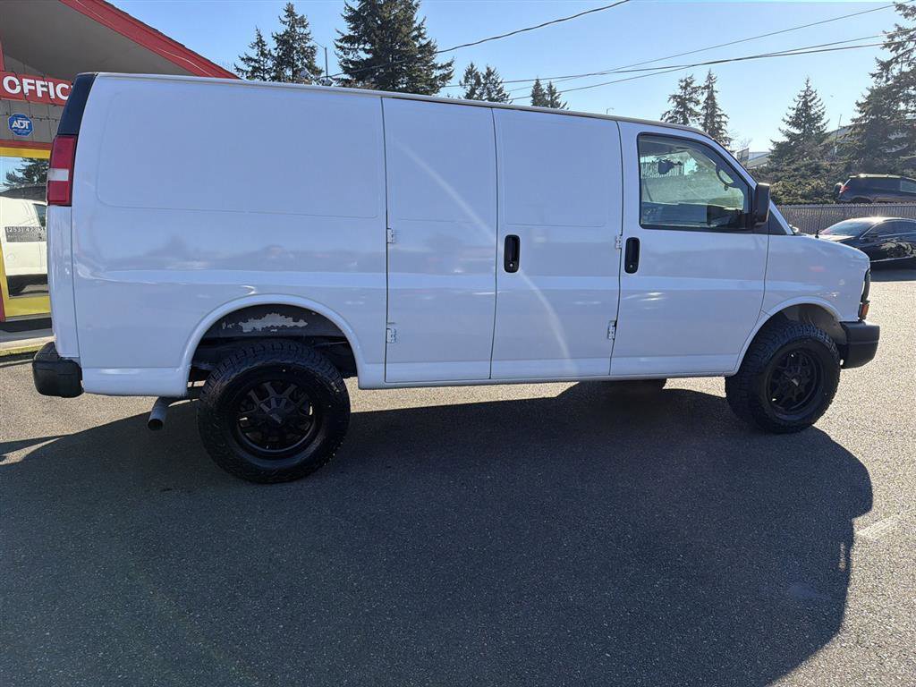 Used 2011 Chevrolet Express 1500 AWD w/ Power Package image 8