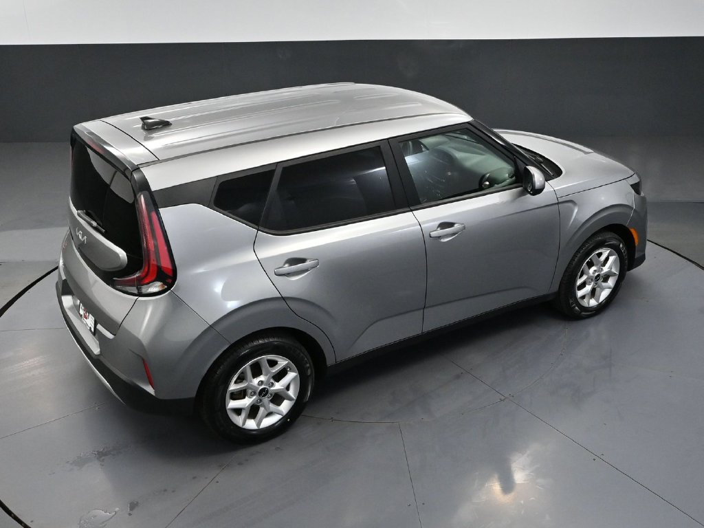 Used 2023 Kia Soul LX w/ LX Technology Package FWD image 46