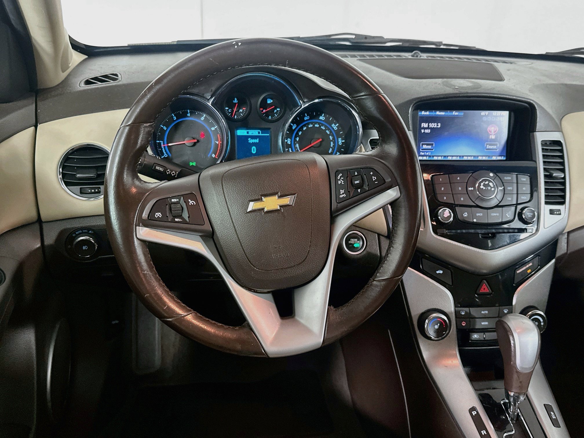 Used 2015 Chevrolet Cruze LTZ w/ Sun, Sound and Sport Package FWD image 17