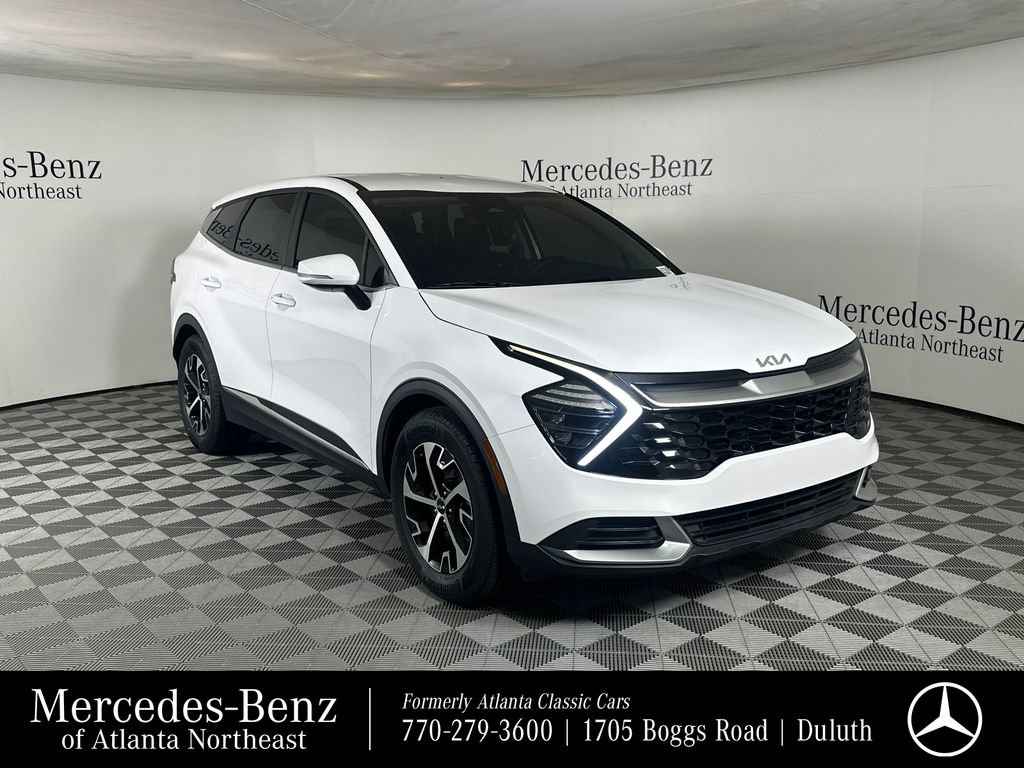 Used 2025 Kia Sportage EX FWD image 1
