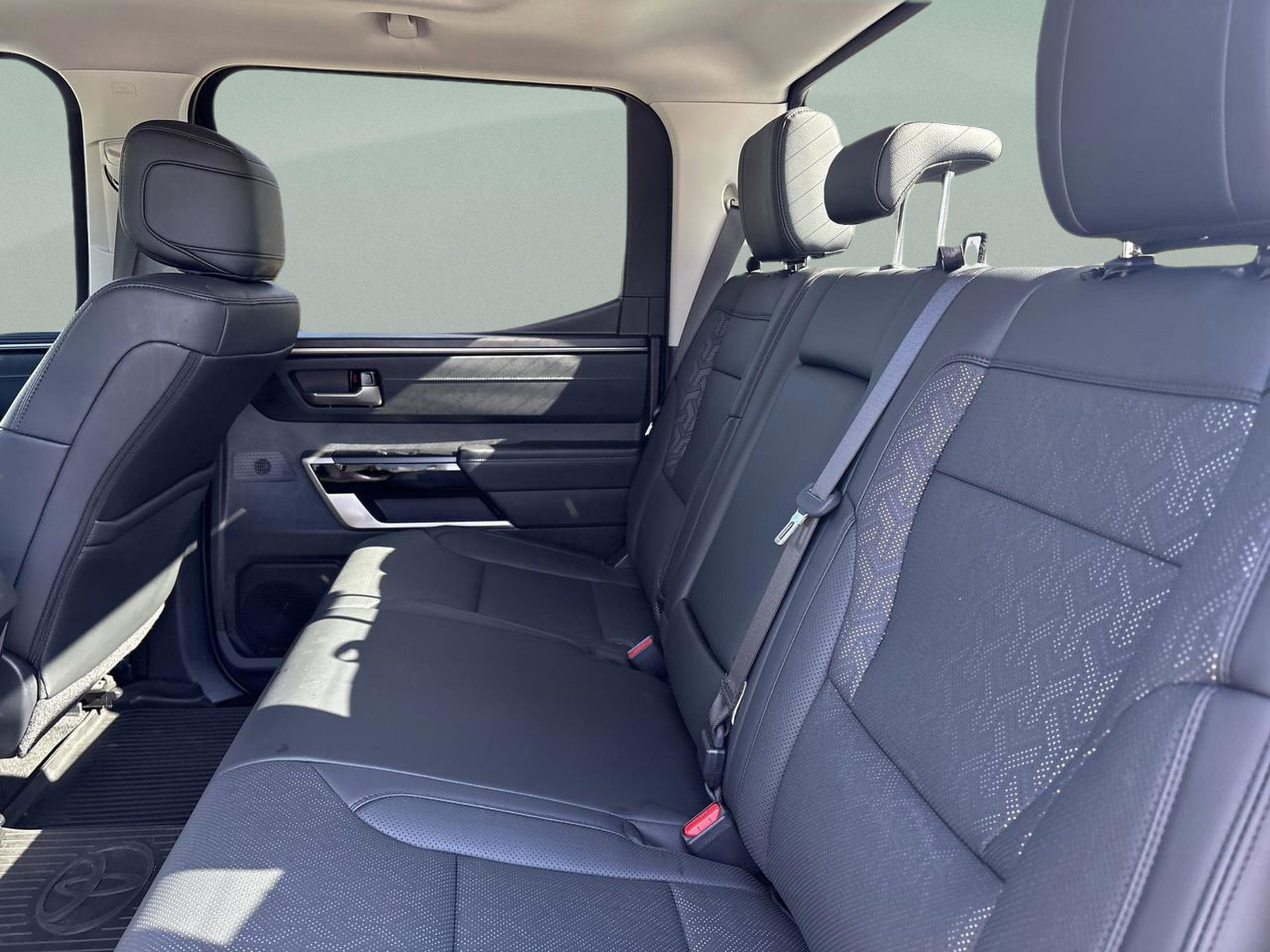 Used 2024 Toyota Tundra Limited image 19