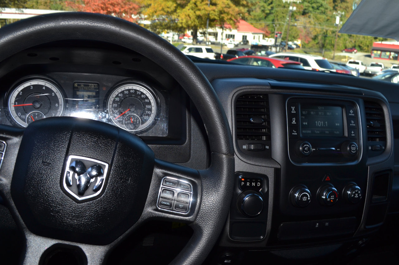 Used 2014 RAM 1500 Express image 27