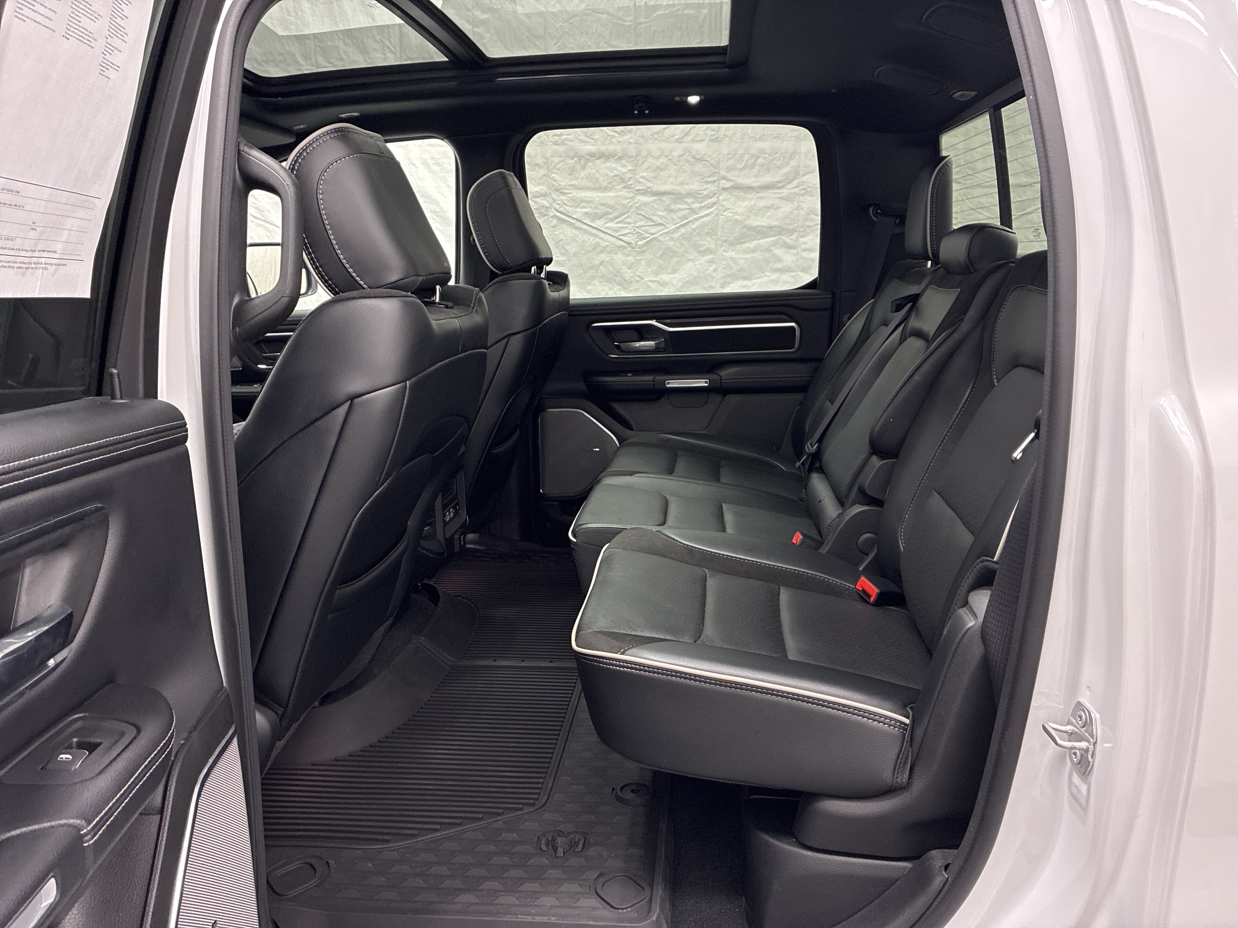 Certified 2025 RAM 1500 Laramie AWD/4WD image 12