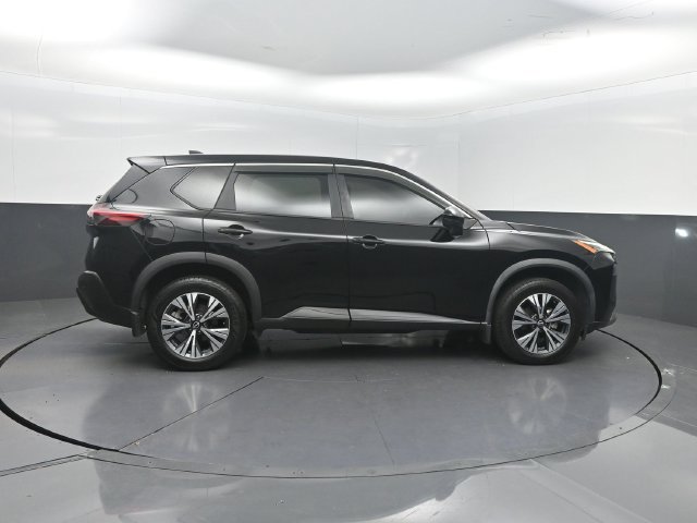 Used 2022 Nissan Rogue SV FWD image 27
