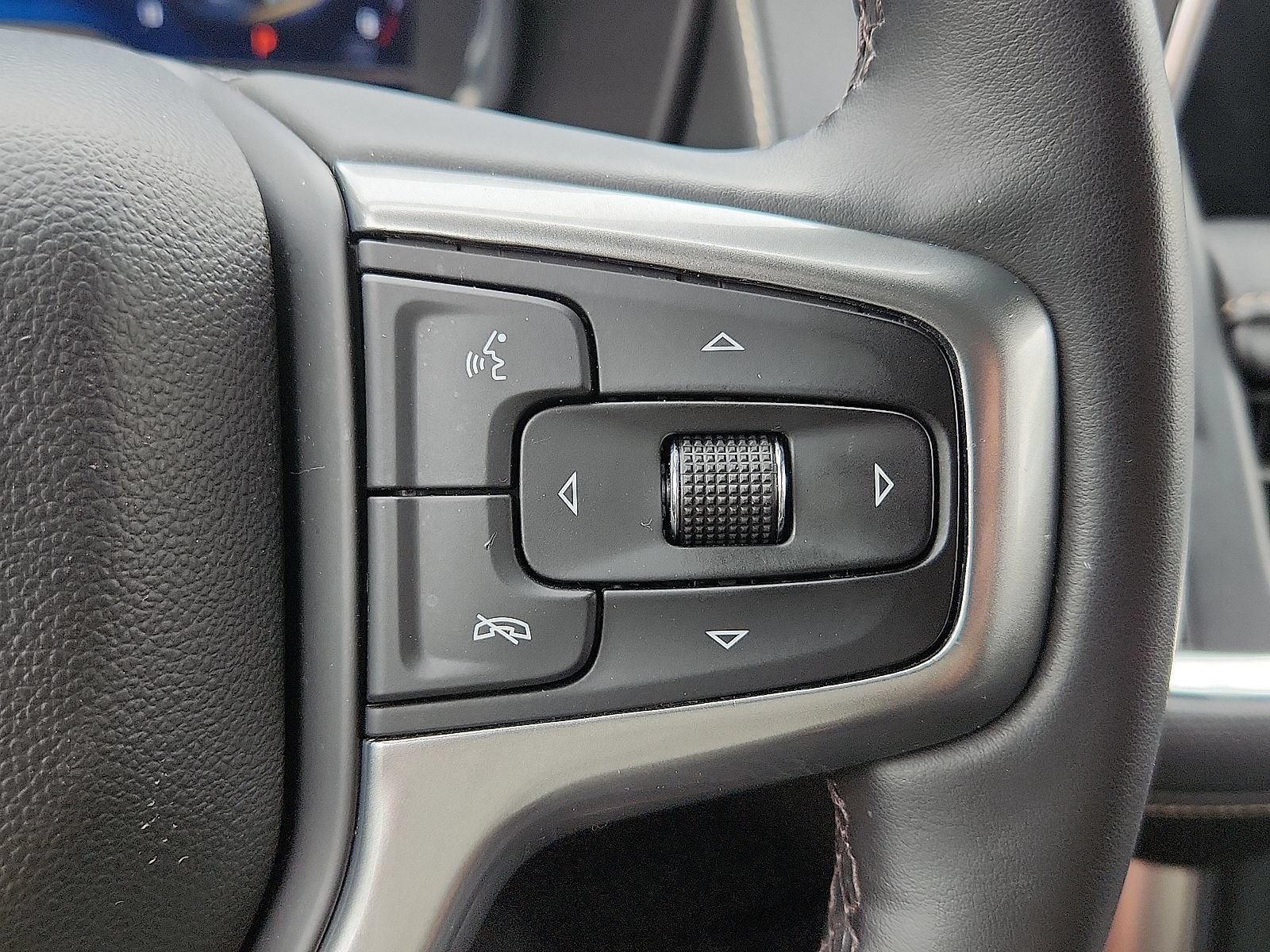 Used 2024 Chevrolet Tahoe Premier RWD image 18