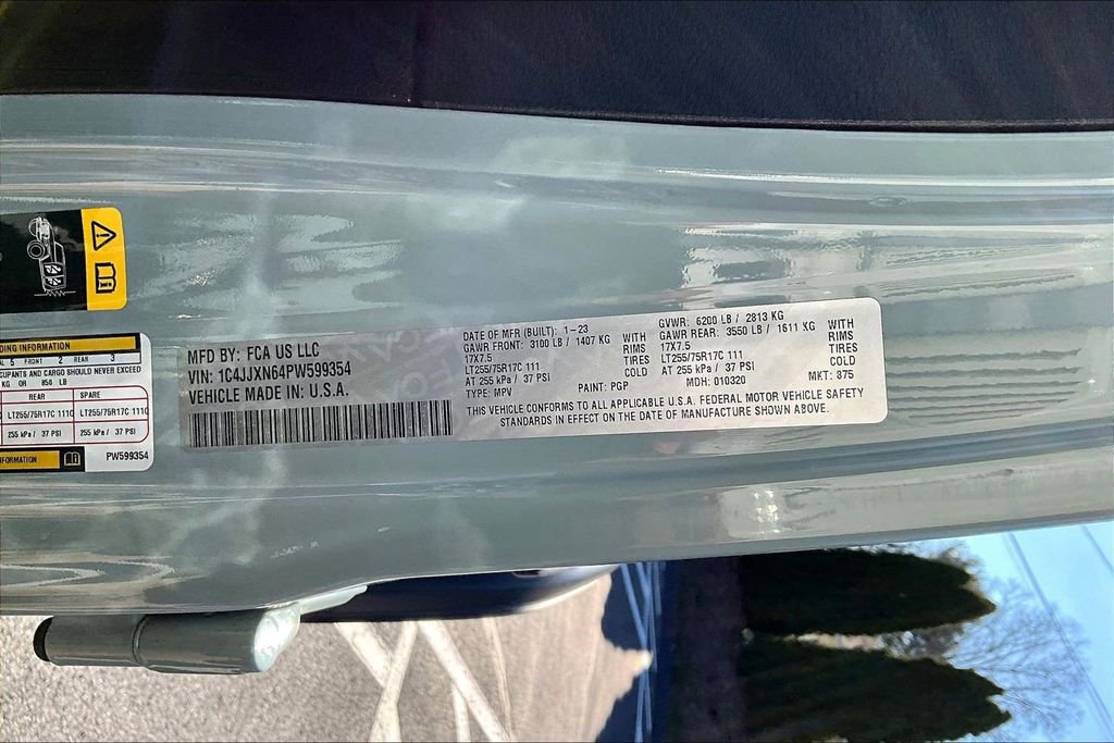 Used 2023 Jeep Wrangler Unlimited w/ Cold Weather Group image 18