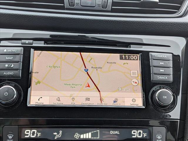 Used 2018 Nissan Rogue SV w/ Premium Package image 14