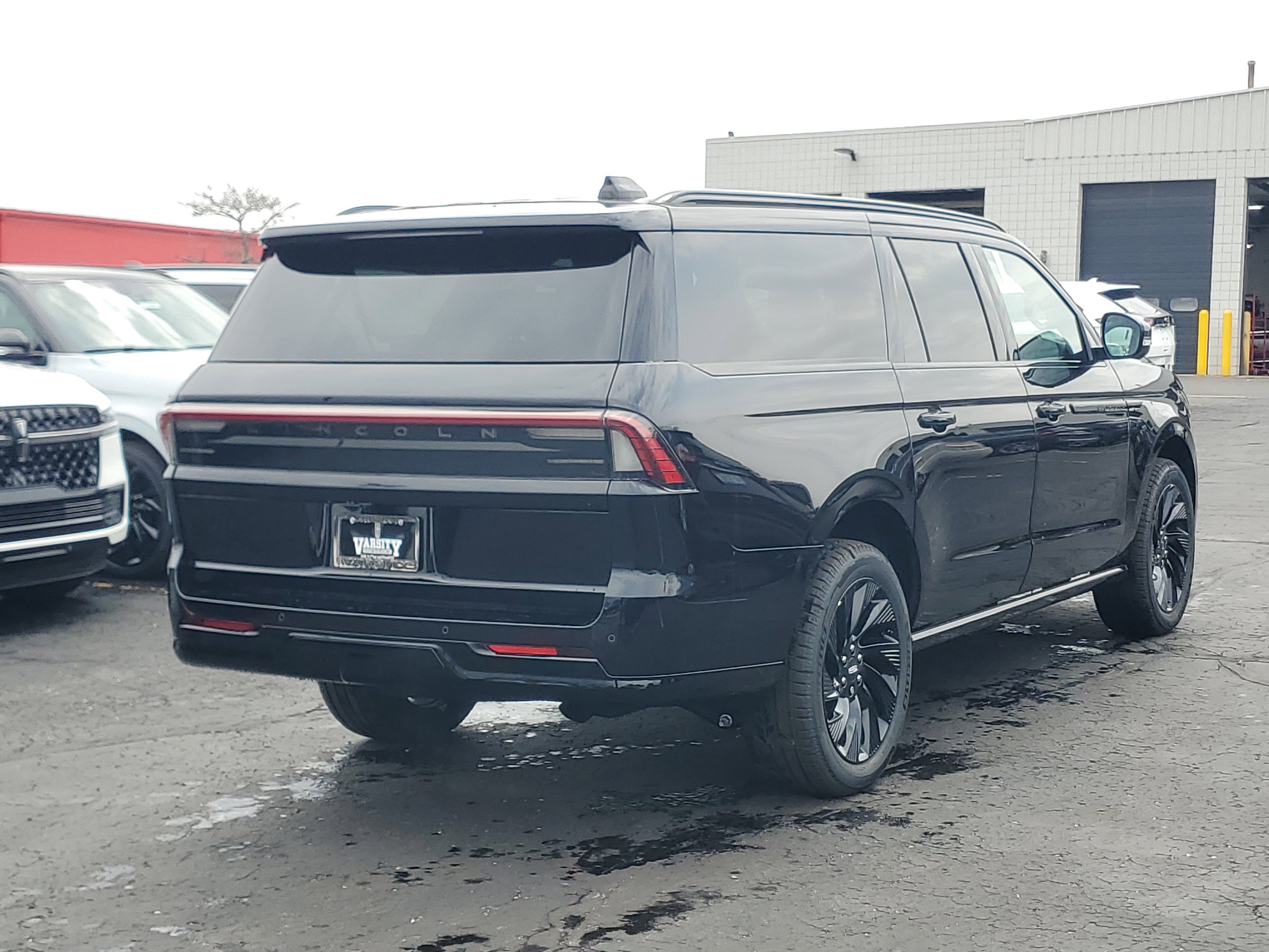 New 2026 Lincoln Navigator L Reserve image 4