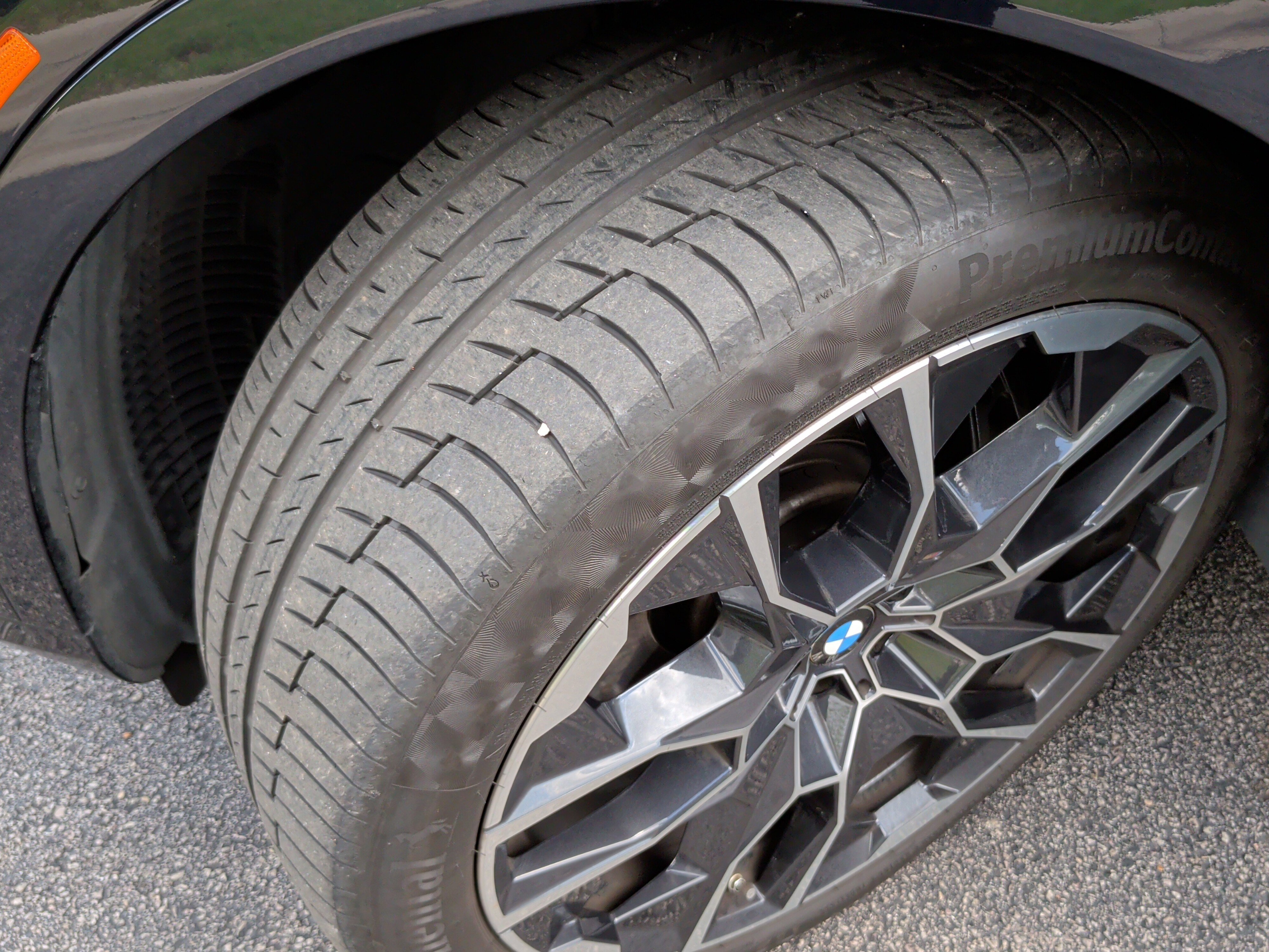 Used 2024 BMW X7 M60i w/ Executive Package image 14
