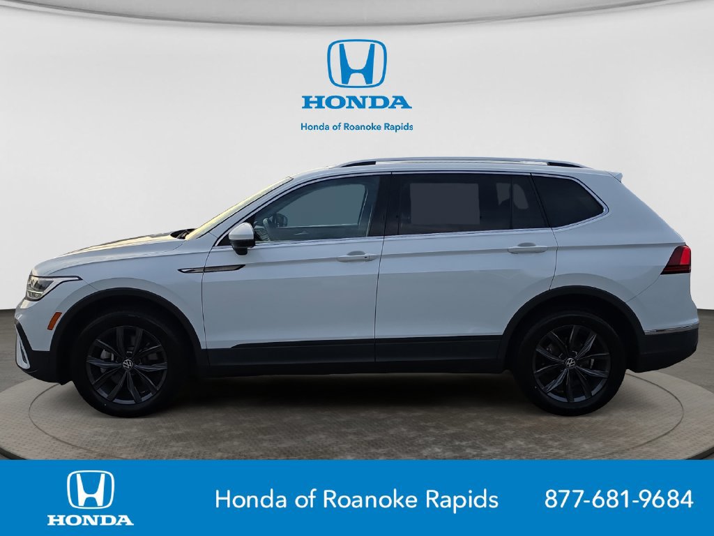 Used 2022 Volkswagen Tiguan SE AWD/4WD image 2