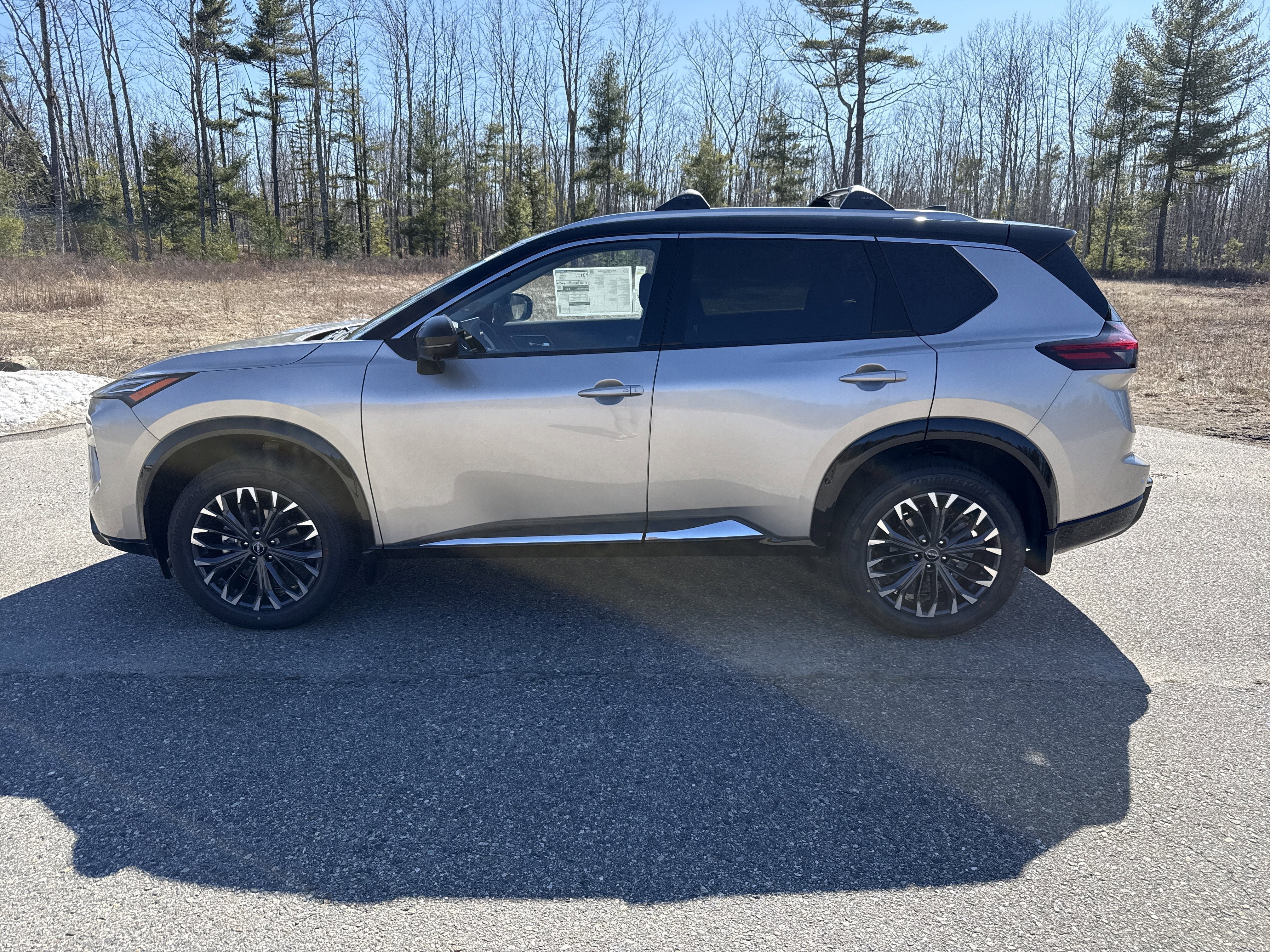 New 2026 Nissan Rogue Platinum image 10