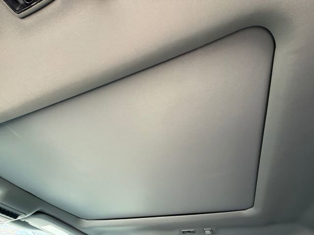 Used 2023 Ford F250 Lariat w/ Chrome Package image 16