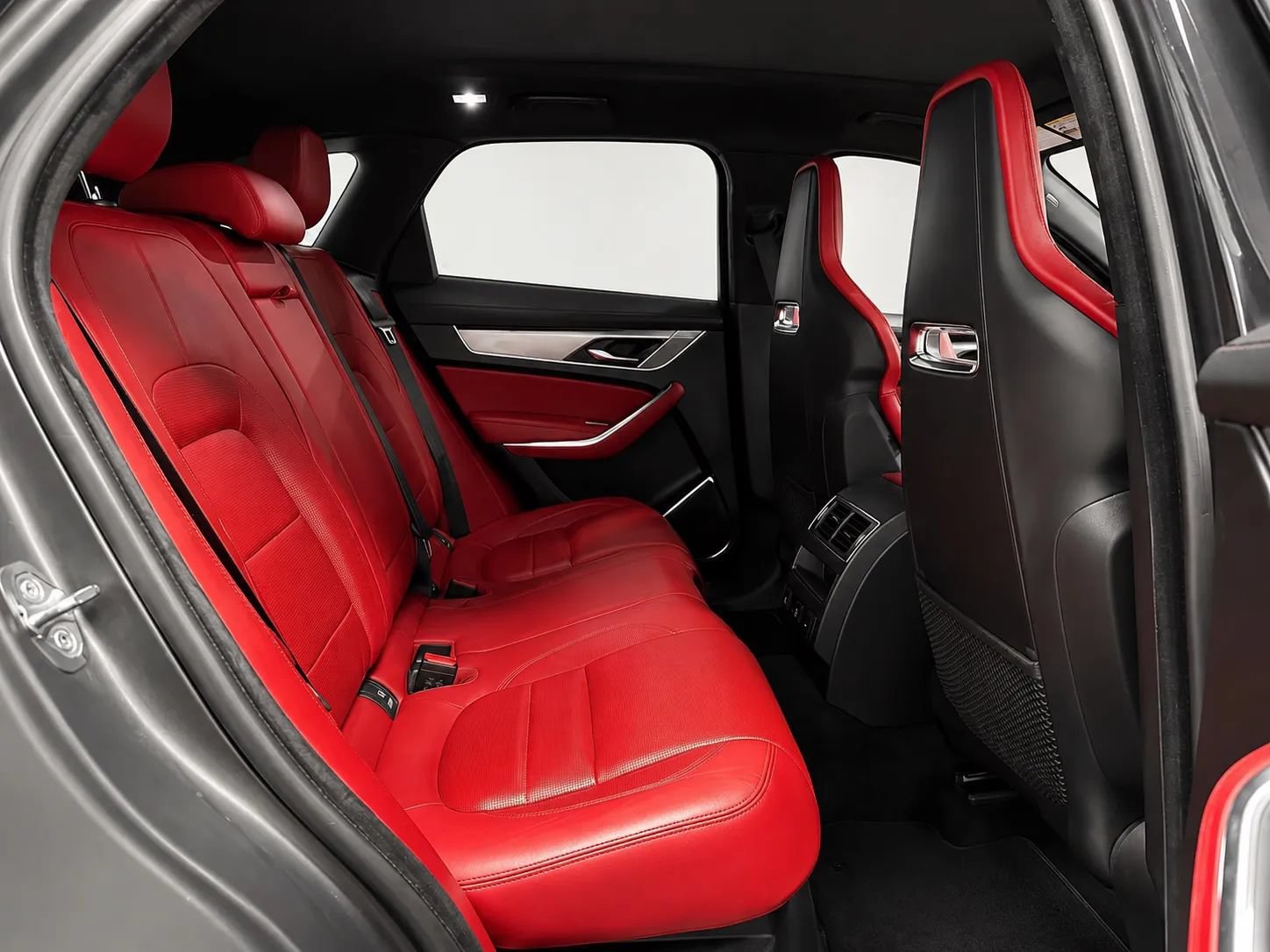 Used 2021 Jaguar F-PACE R-Dynamic S AWD/4WD image 19