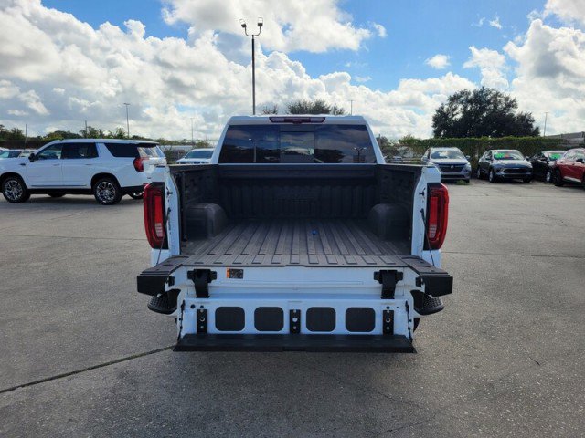 Used 2024 GMC Sierra 1500 AT4 w/ Technology Package image 9