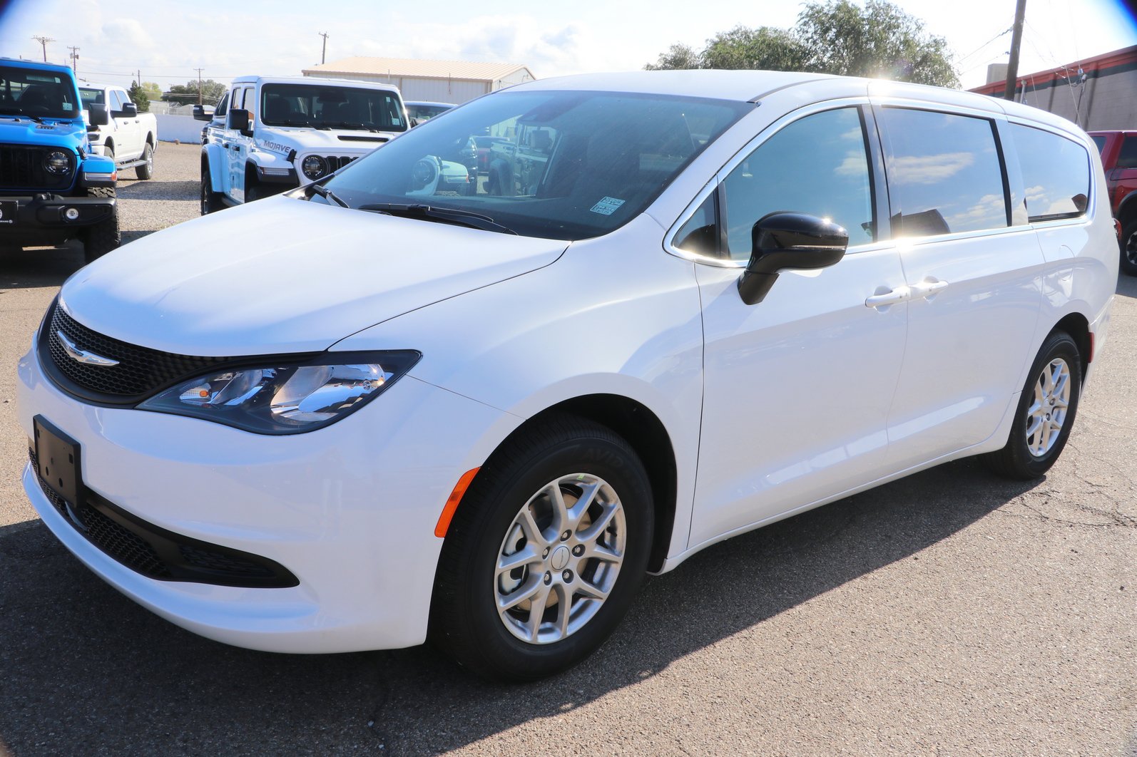 New 2027 Chrysler Pacifica LX FWD image 3