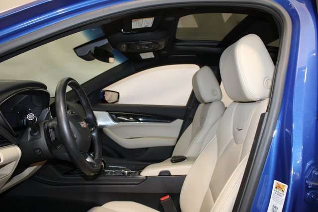 Certified 2023 Cadillac CT5 Luxury image 9