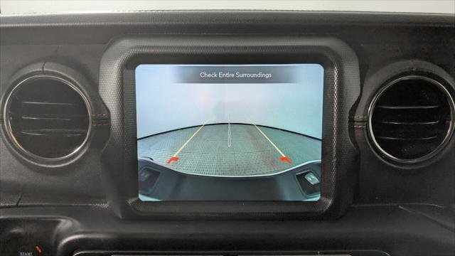 Used 2023 Jeep Gladiator Overland AWD/4WD image 30