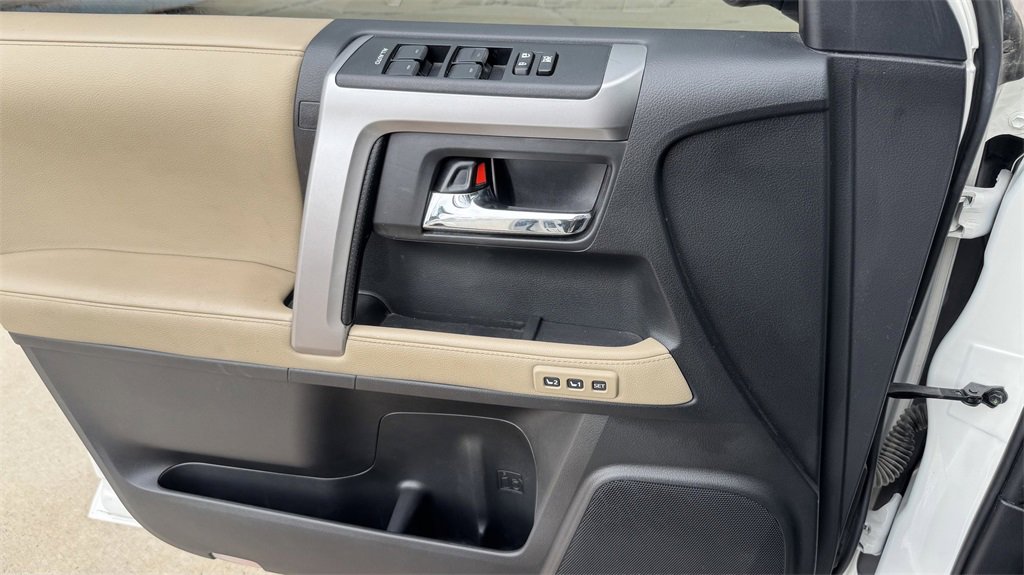 Used 2021 Toyota 4Runner Limited image 11