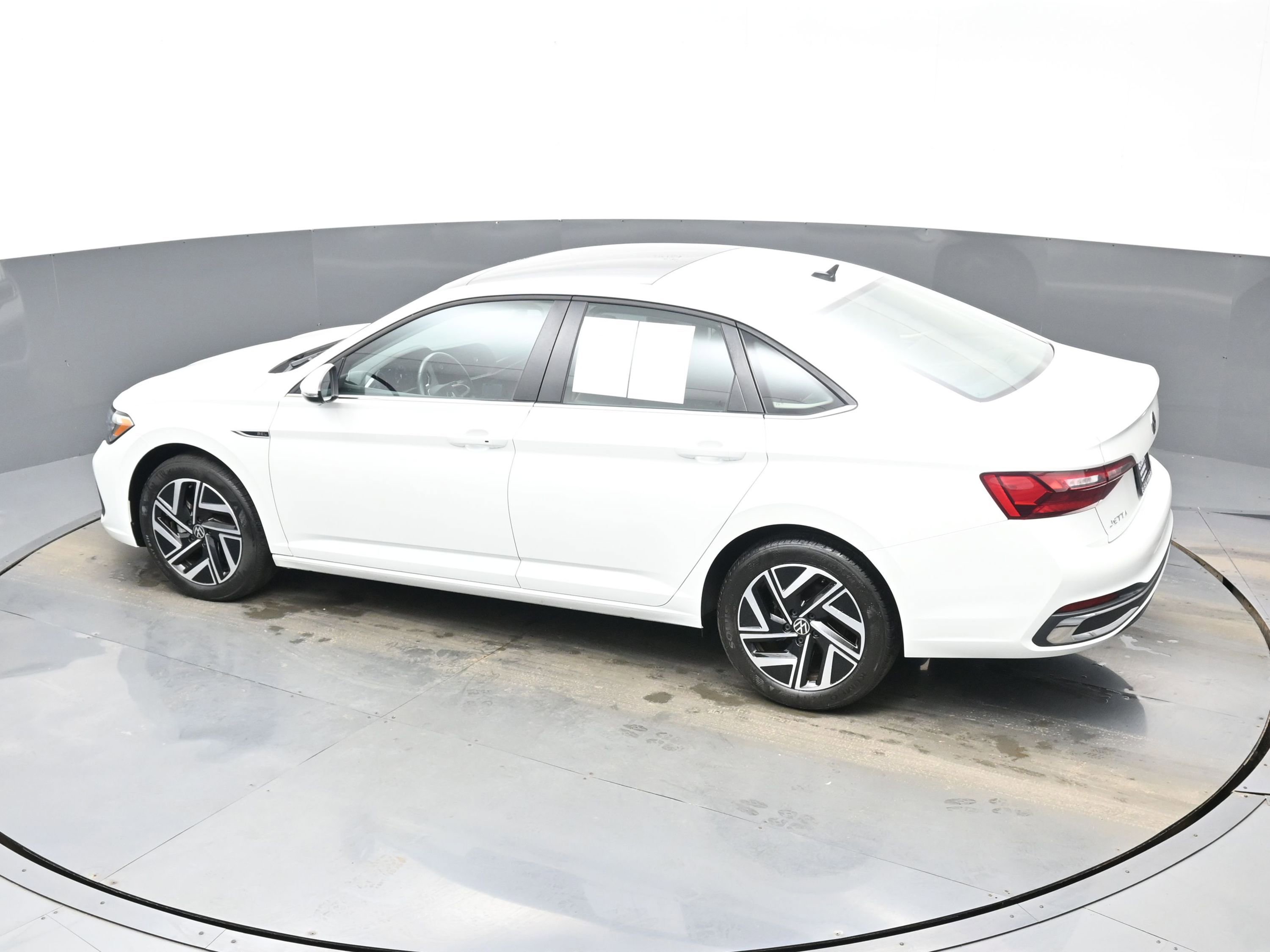 Used 2022 Volkswagen Jetta SEL image 46