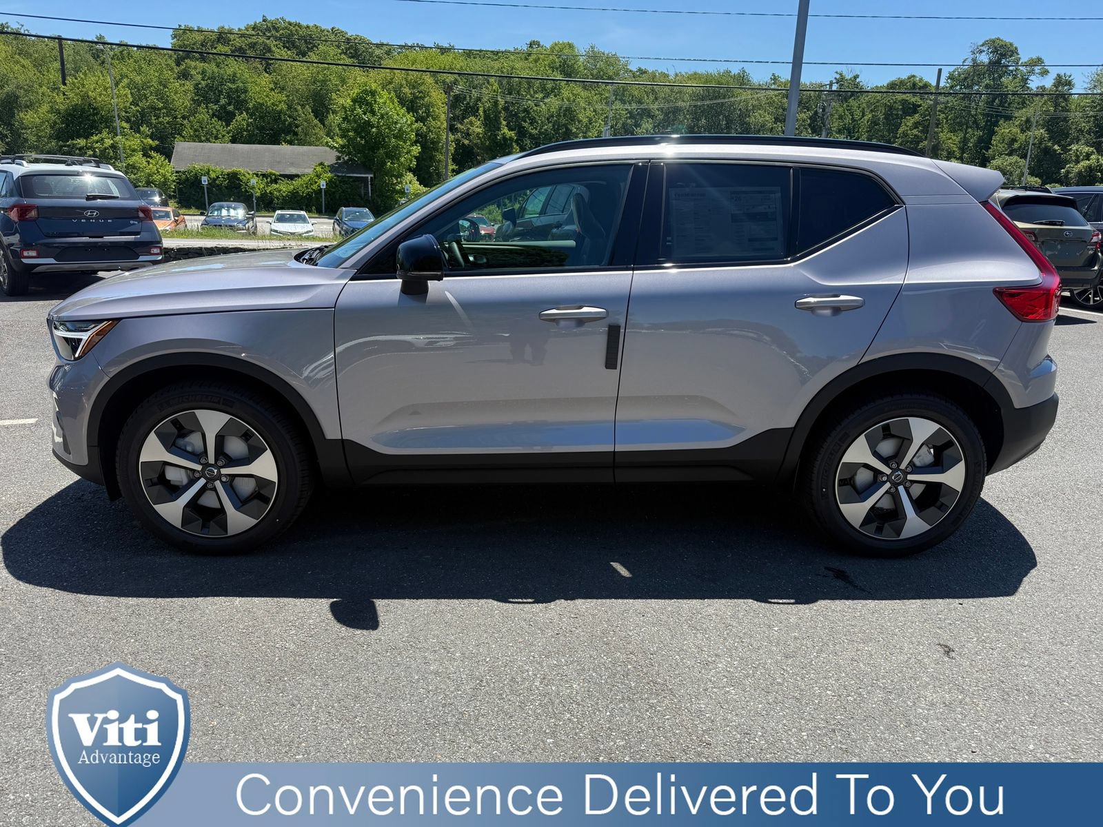 New 2026 Volvo XC40 B5 Core w/ Protection Package Premier AWD/4WD image 5
