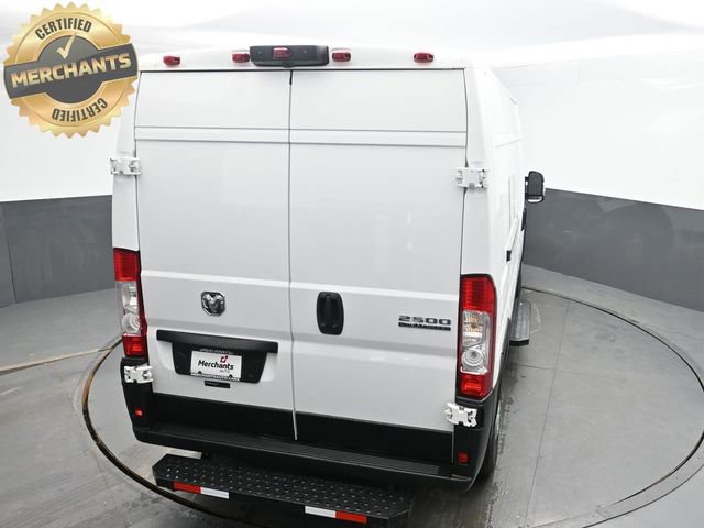 Used 2024 RAM ProMaster 2500 w/ Convenience Group FWD image 32