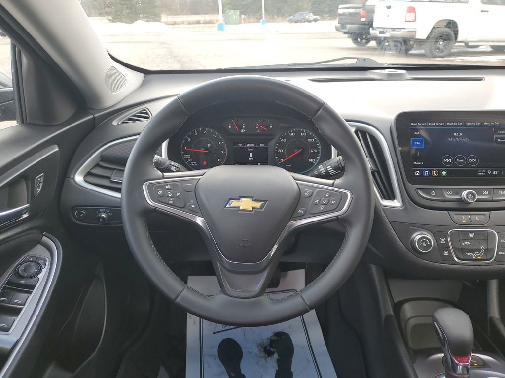 Used 2023 Chevrolet Malibu RS w/ Driver Confidence Package image 29