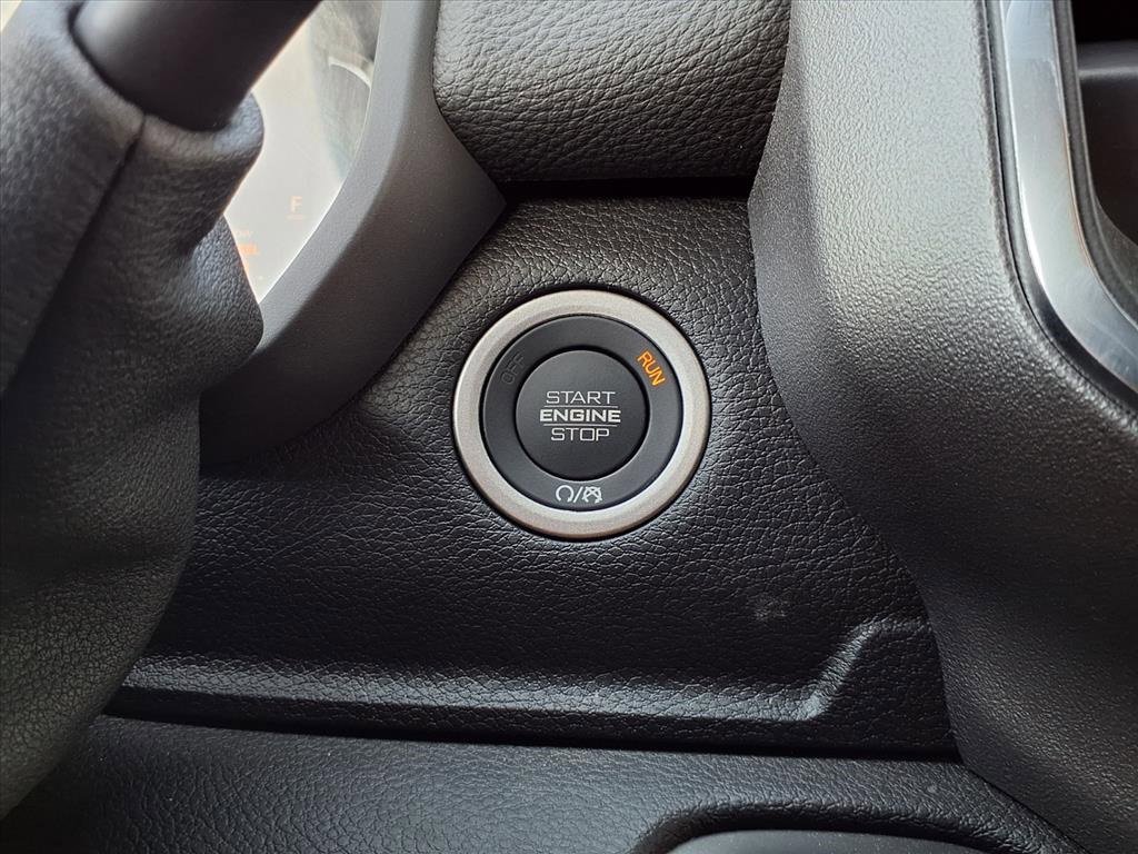 Used 2025 RAM 3500 Laramie image 21