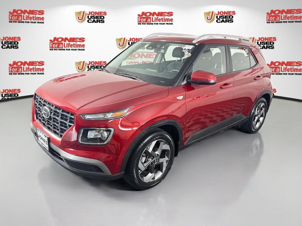 Certified 2024 Hyundai Venue SEL FWD image 14