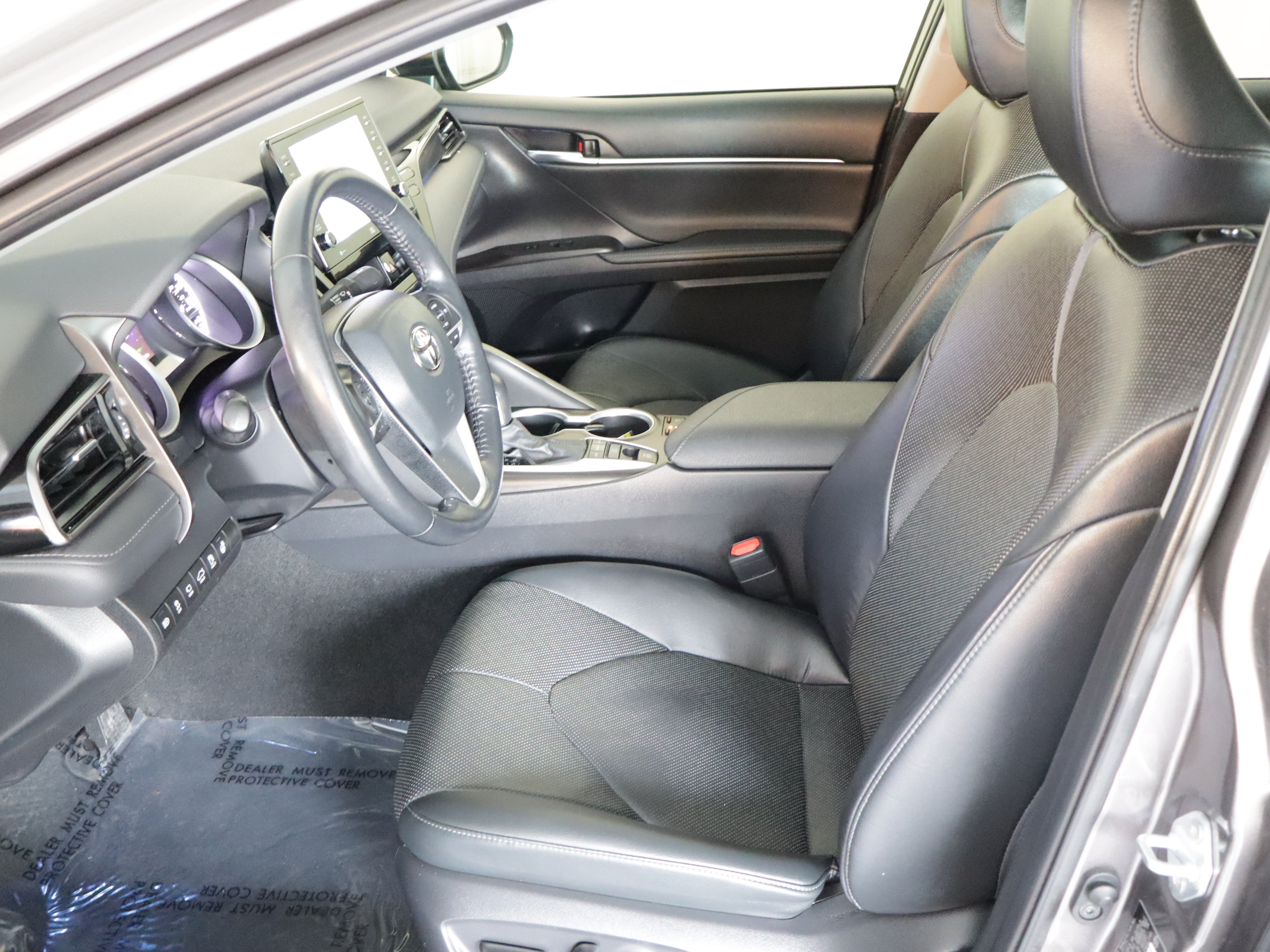 Used 2021 Toyota Camry XLE w/ Navigation Package AWD/4WD image 9
