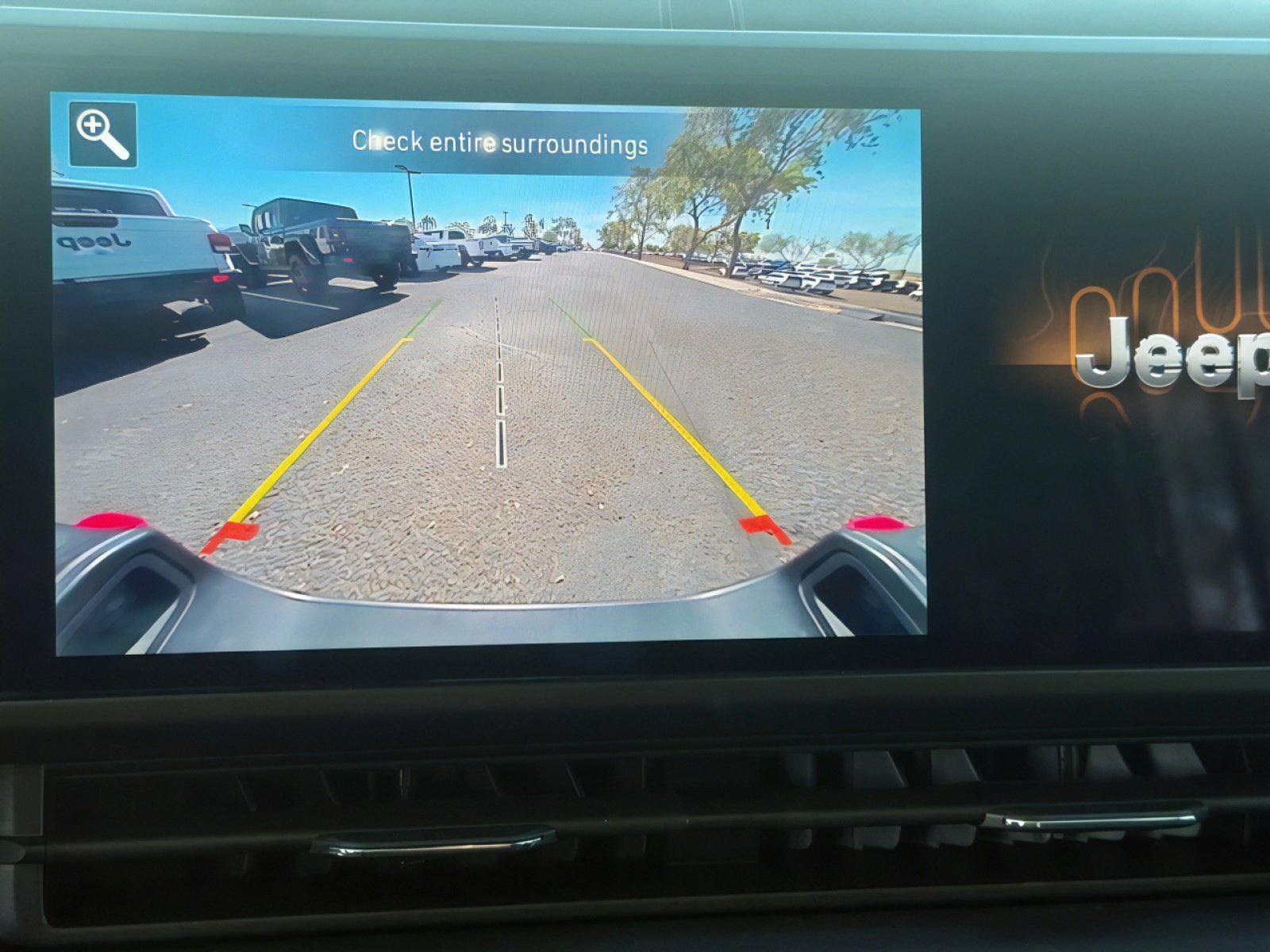 Used 2024 Jeep Gladiator Rubicon w/ Convenience Group image 19