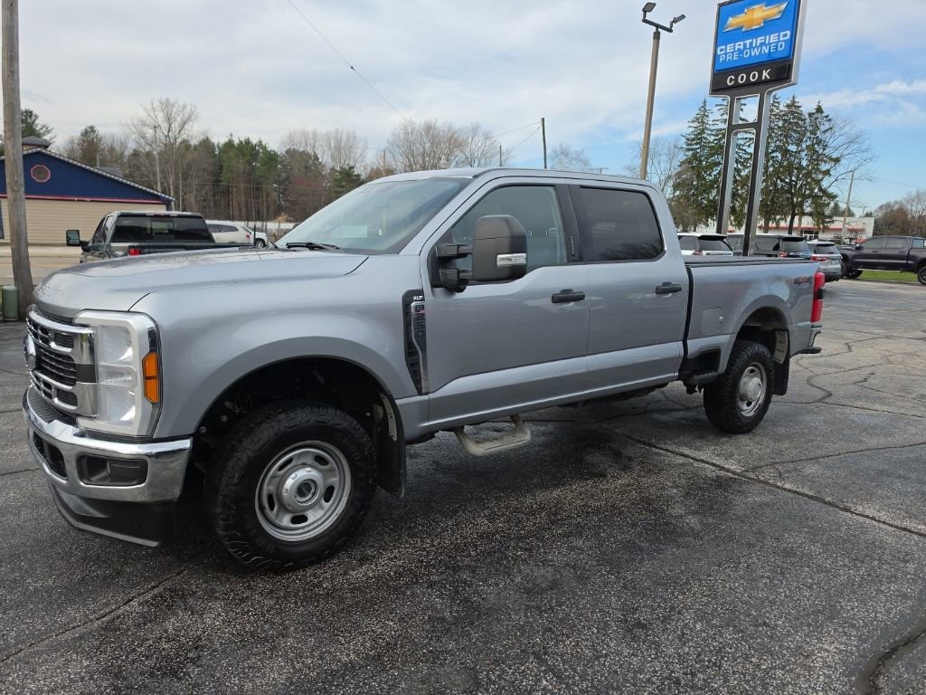 Used 2023 Ford F250 XLT w/ 360-Degree Camera Package AWD/4WD image 3