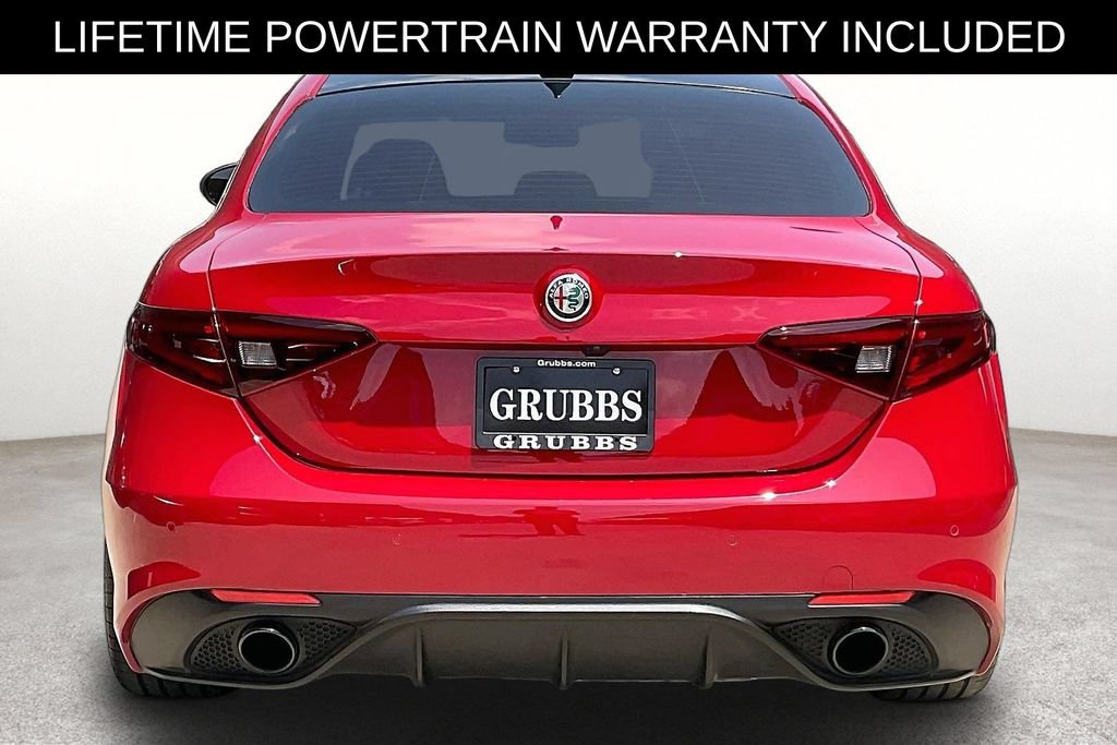 Used 2021 Alfa Romeo Giulia Ti Sport RWD image 5