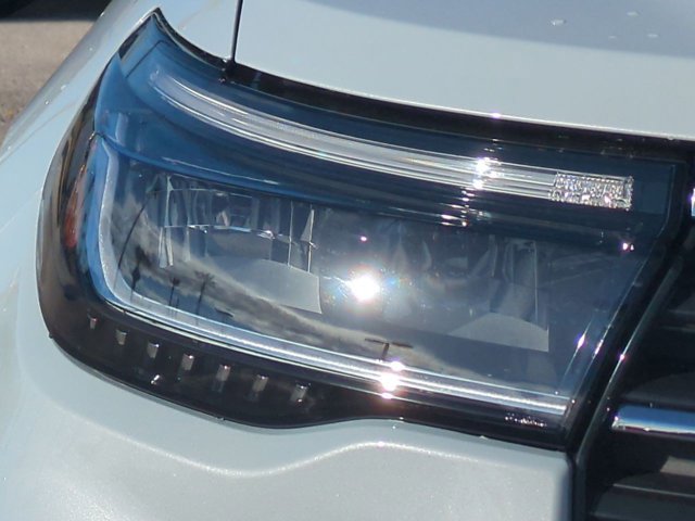 New 2026 Ford Explorer Active w/ Active Comfort Package image 10