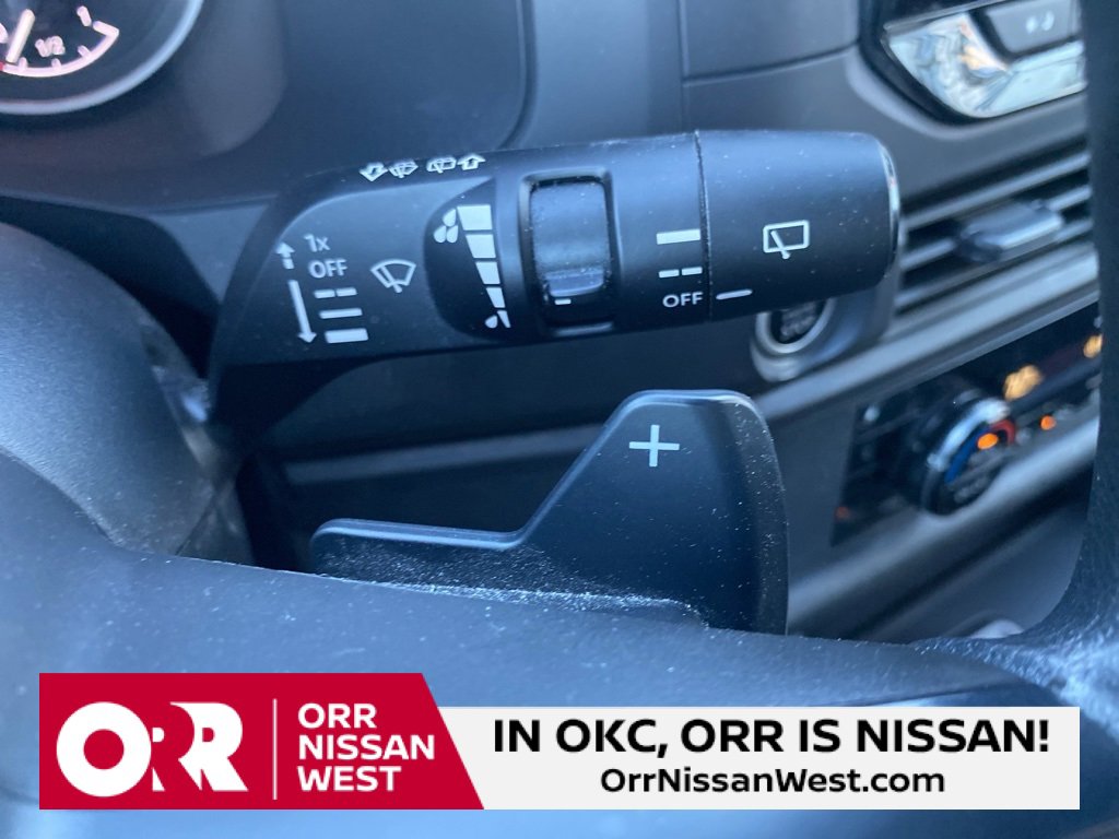 Used 2024 Nissan Pathfinder S image 29