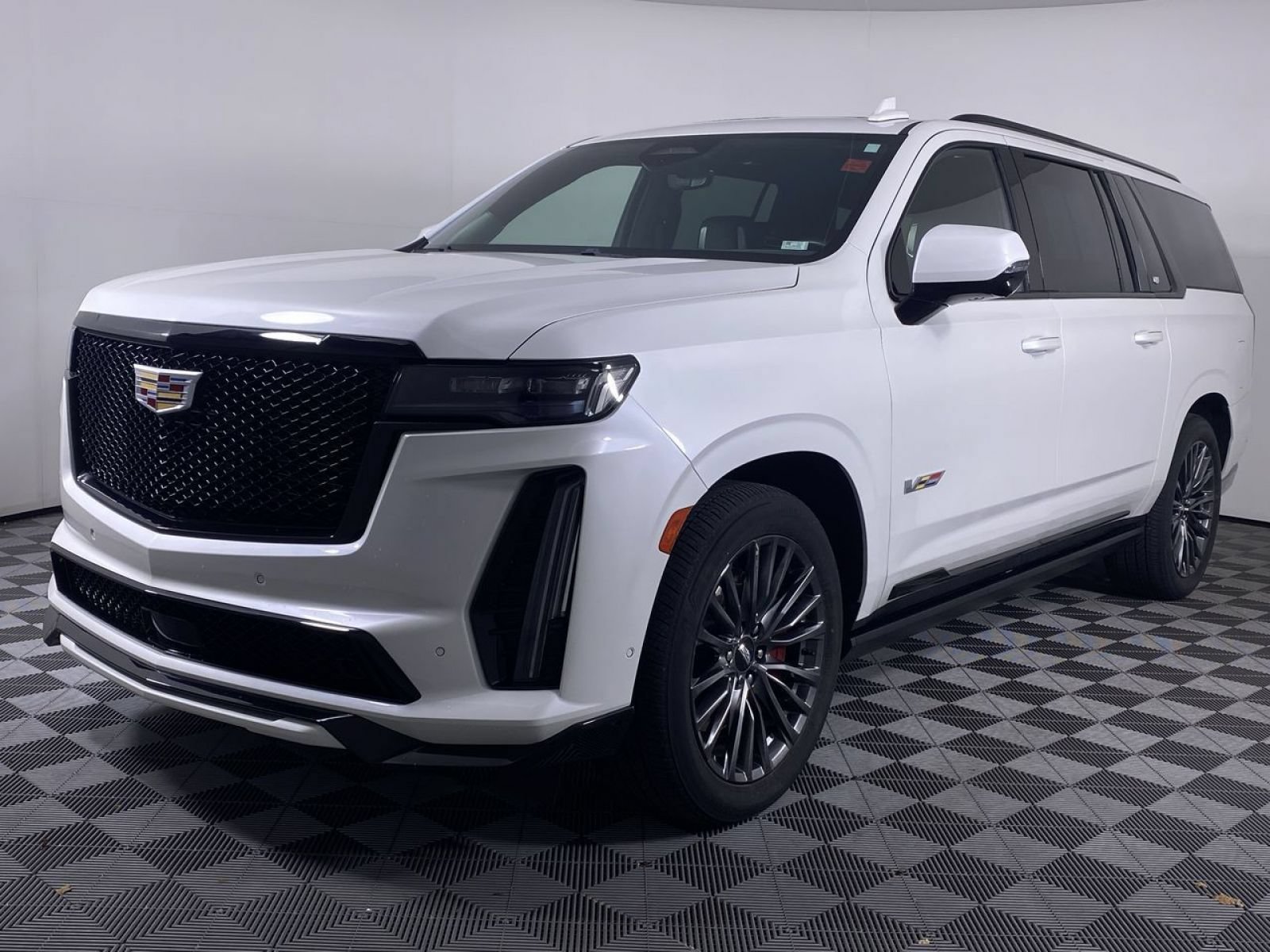 Certified 2023 Cadillac Escalade ESV V AWD/4WD image 20