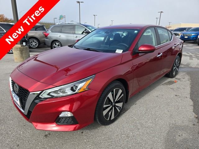 Used 2021 Nissan Altima 2.5 SV