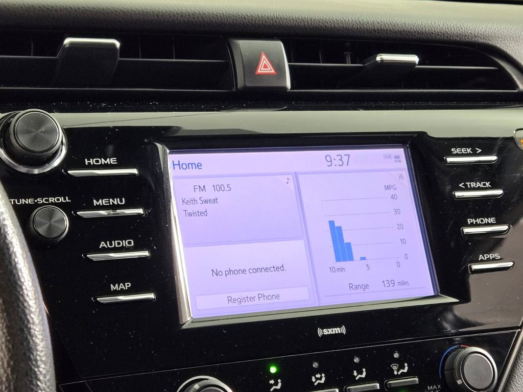 Used 2020 Toyota Camry LE FWD image 29