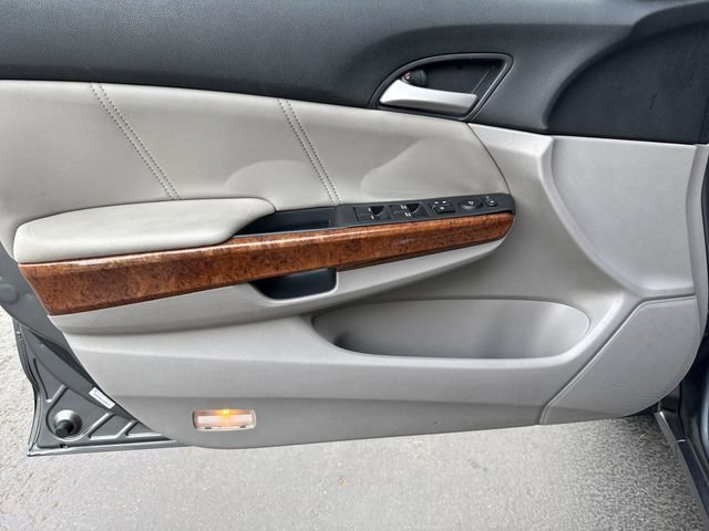 Used 2012 Honda Accord EX-L image 9