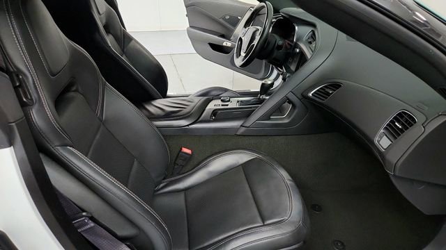 Used 2014 Chevrolet Corvette Stingray Coupe image 13