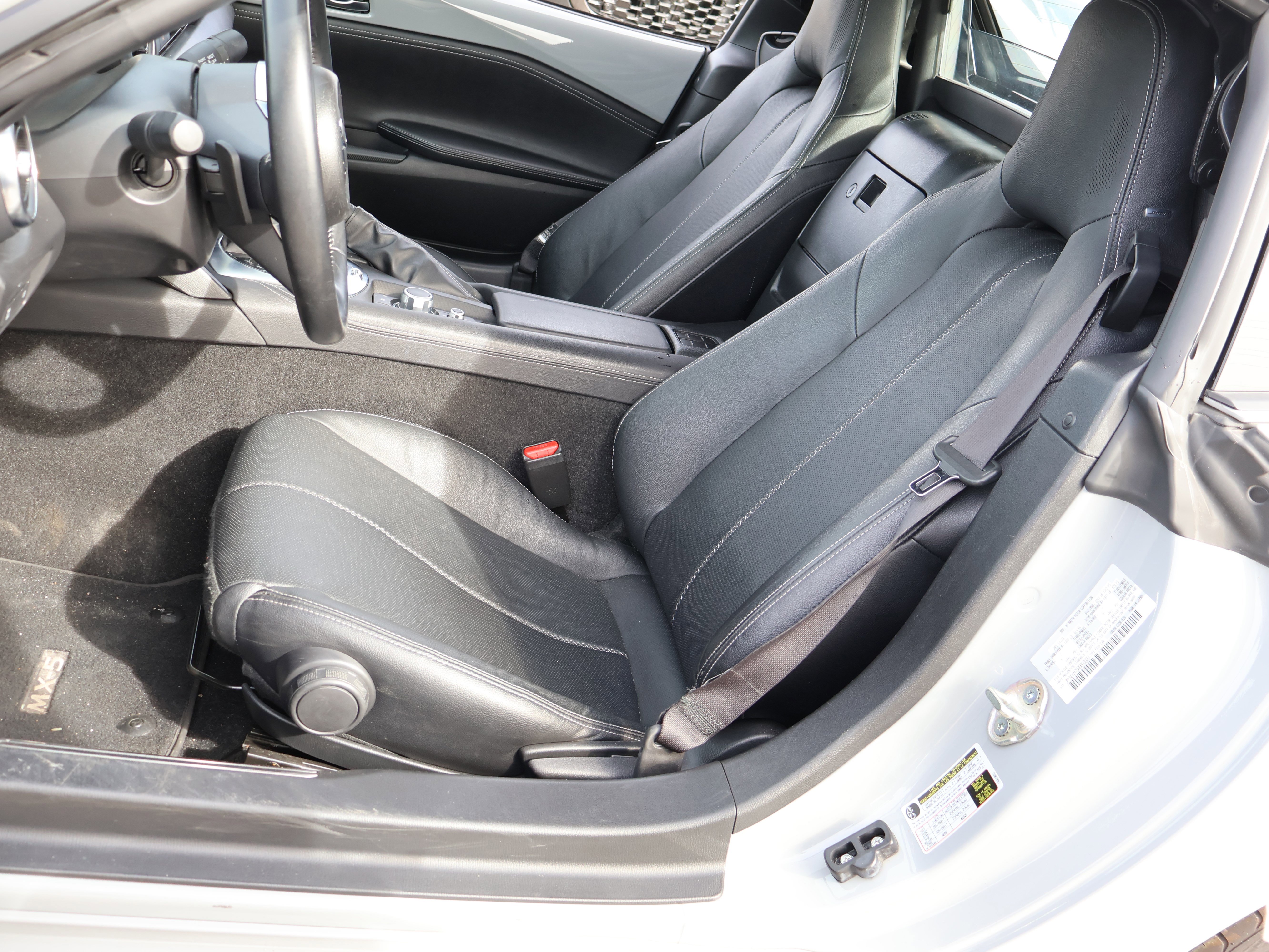 Used 2024 MAZDA MX-5 Miata RF Grand Touring image 37