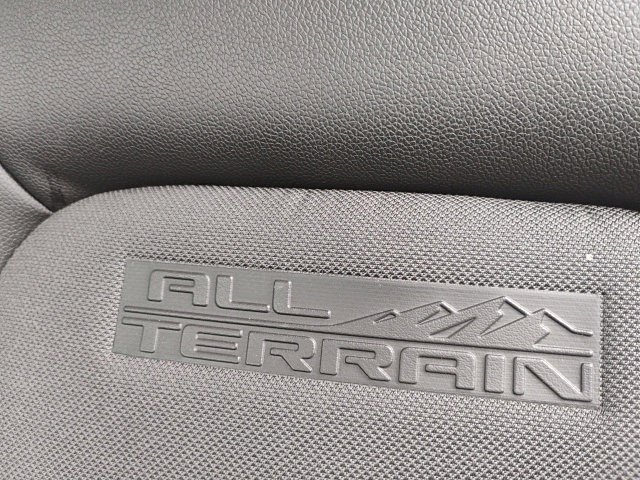 Used 2018 GMC Canyon All Terrain w/ Trailering Package image 10