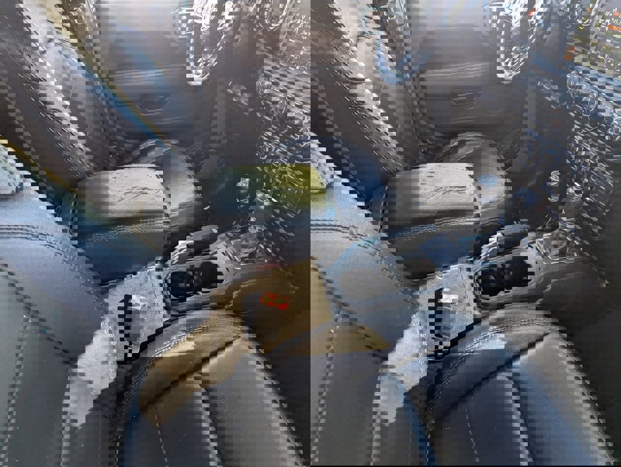 Used 2019 Jeep Wrangler Unlimited Sahara image 12