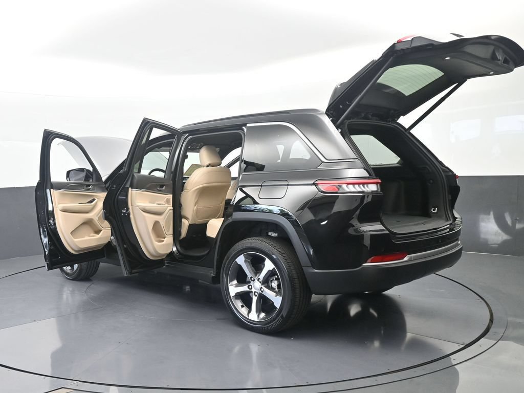 Used 2026 Jeep Grand Cherokee Limited RWD image 74