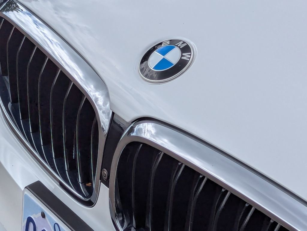 Used 2020 BMW 530i xDrive AWD/4WD image 10