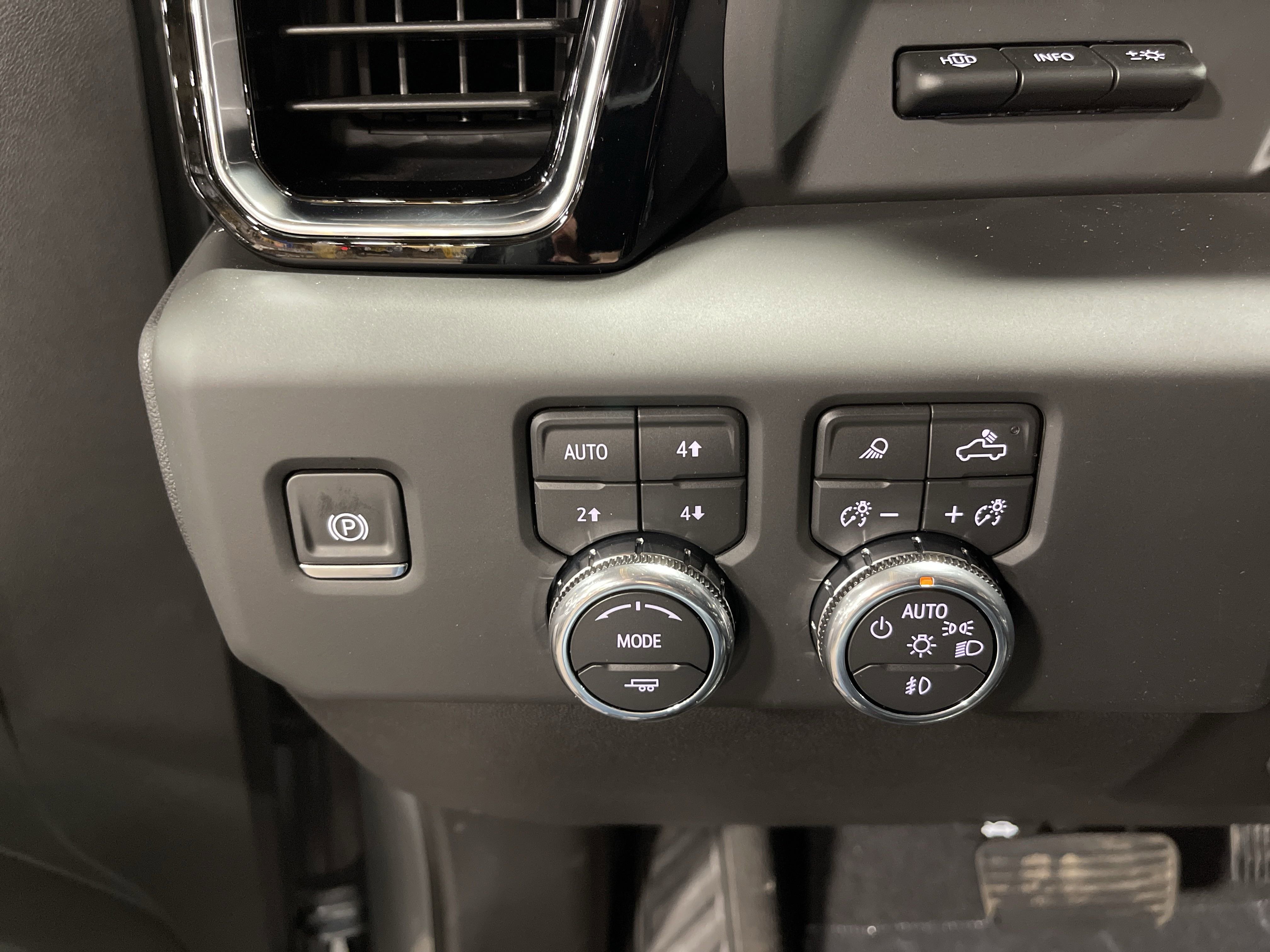 New 2026 GMC Sierra 2500 Denali w/ Denali Reserve Package image 22