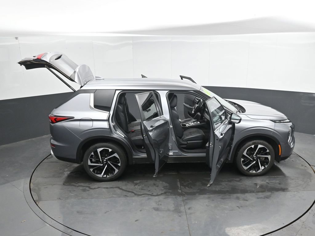 Used 2024 Mitsubishi Outlander SE image 54