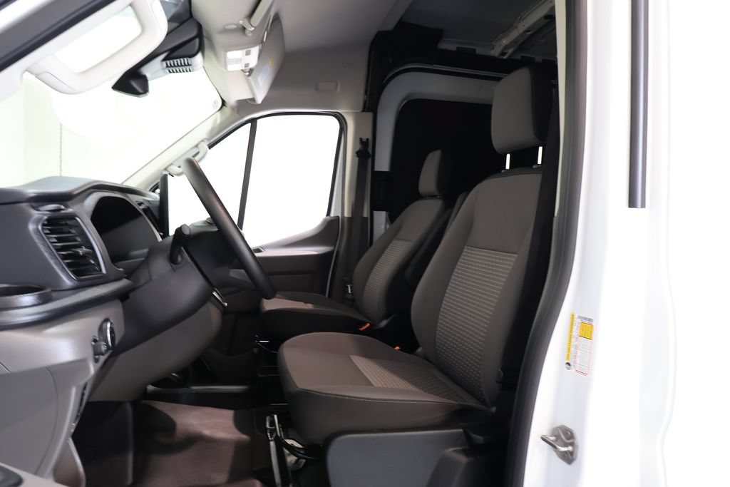 Used 2026 Ford Transit 250 148 Medium Roof RWD image 18
