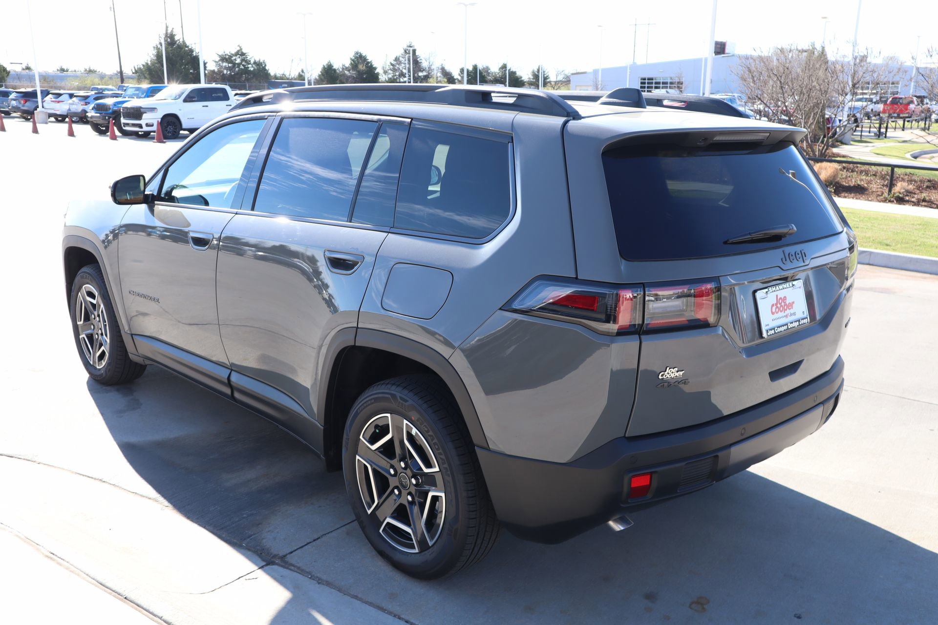 New 2026 Jeep Cherokee Laredo image 21