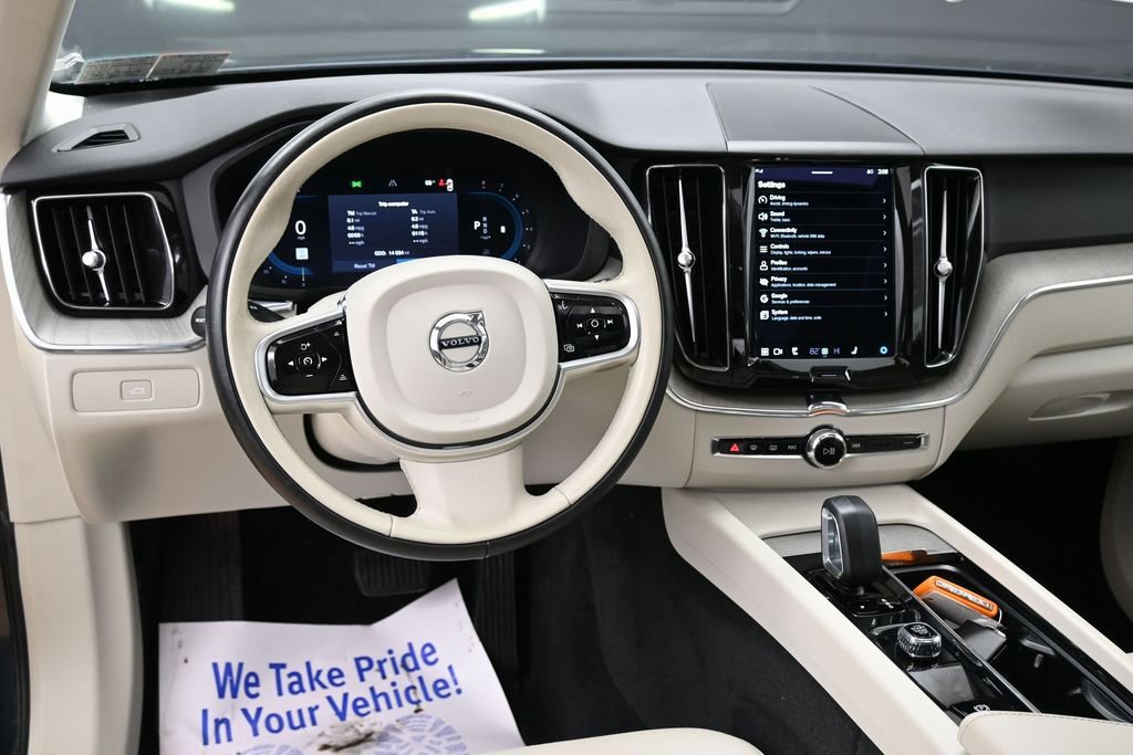 Used 2023 Volvo XC60 B5 Plus w/ Protection Package Premier image 31